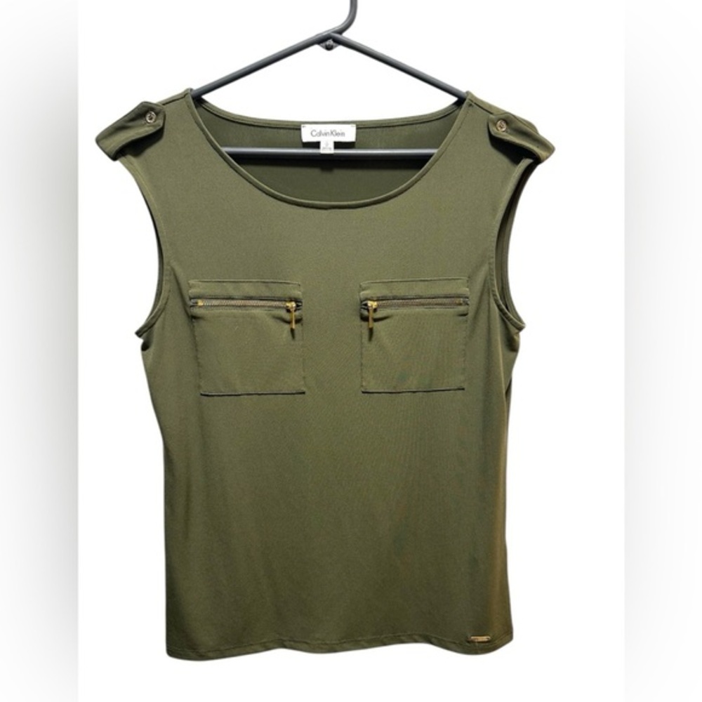 NWOT Calvin Klein Olive Green Women's Top with pockets - Picture 1 of 3